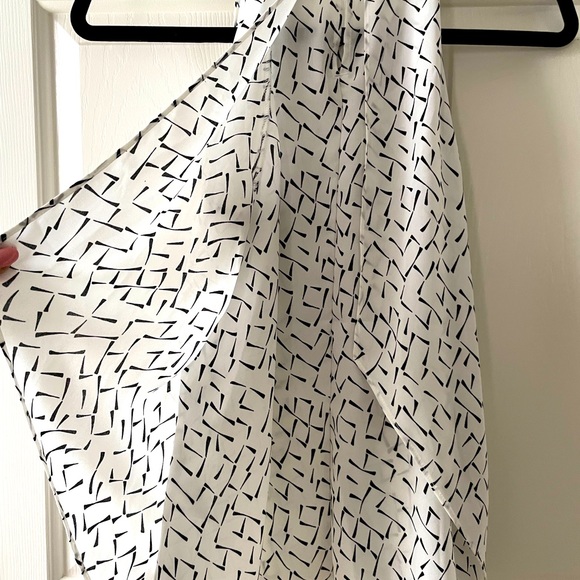 Banana Republic black camisole! Brand new‼️ - Picture 4 of 6